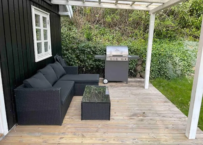 Hyggeligt Anneks Pa Thuro, Taet Pa Vandet. Apartman Svendborg