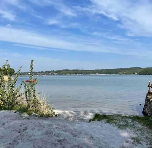 Apartman Hyggeligt Anneks Pa Thuro, Taet Pa Vandet. *