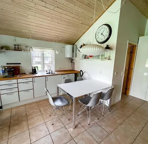 Apartman Hyggeligt Anneks Pa Thuro, Taet Pa Vandet. Svendborg